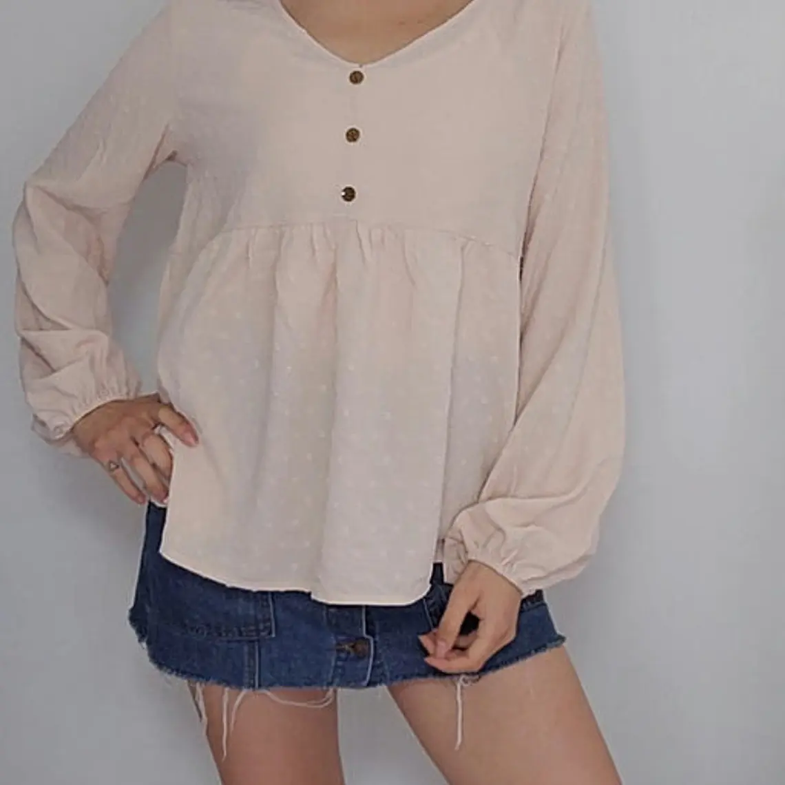 AB0569 1
