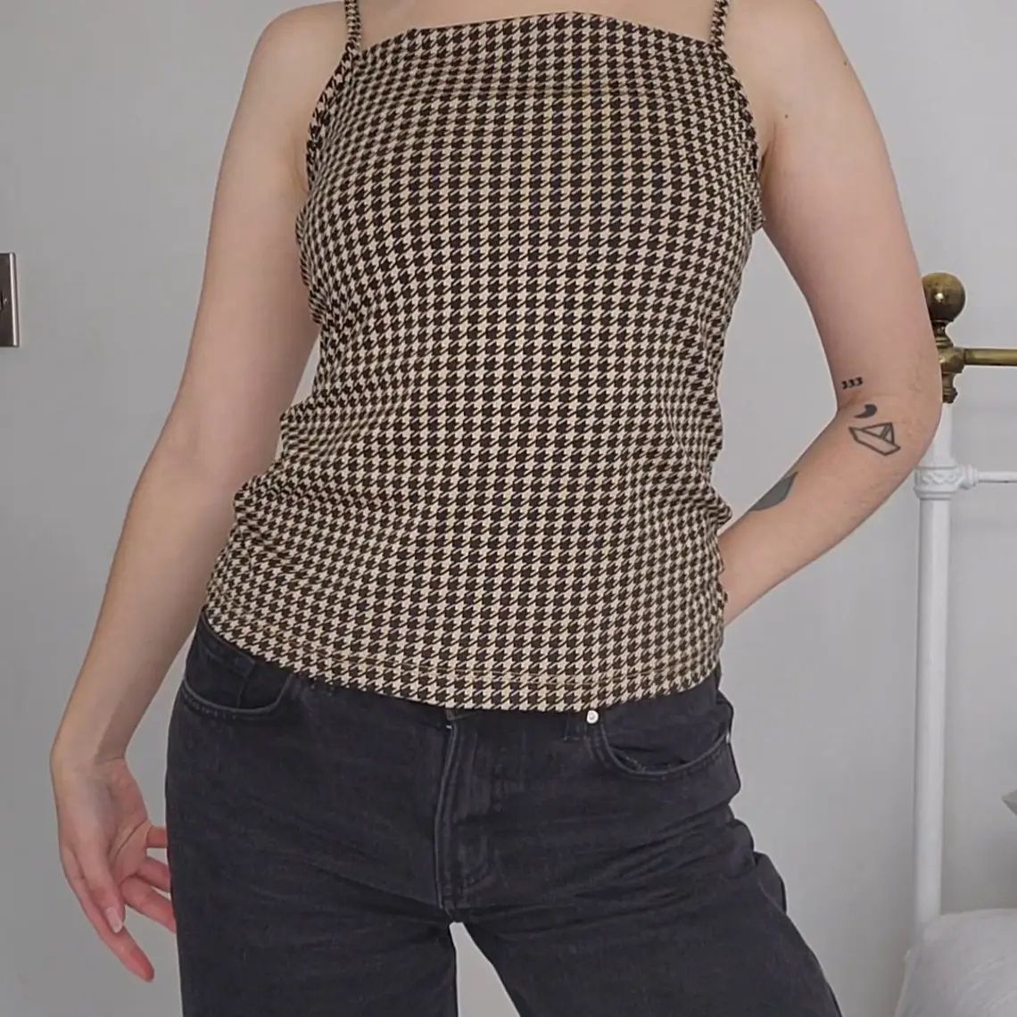 AB0096 1