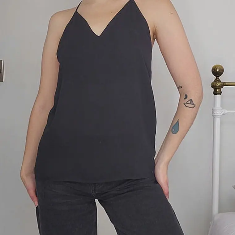 AB0037 1