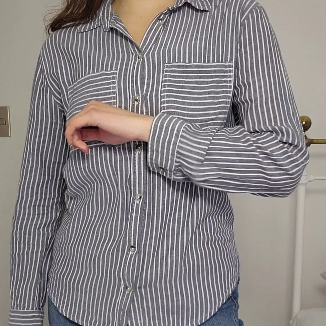 AB0877 2