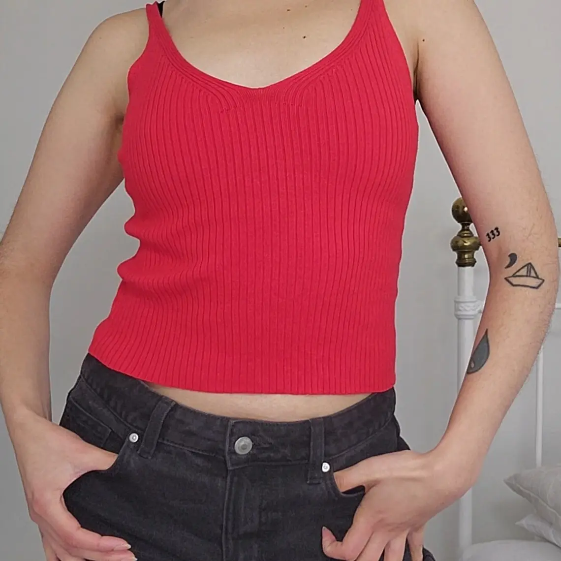 AB0736 1