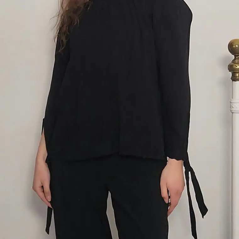Blusa Negro · T-S · AB1121 2