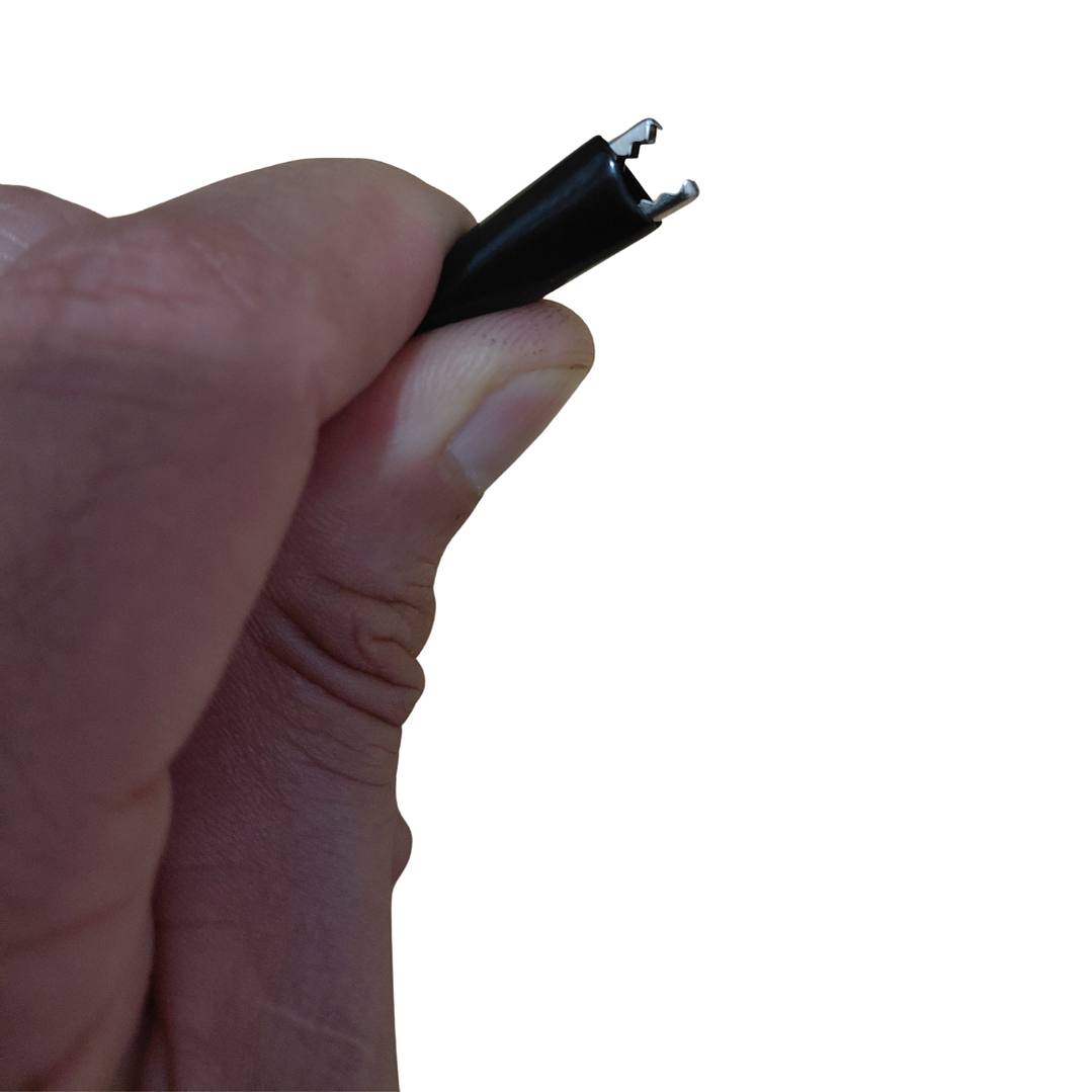 Pinzas Caimán Cocodrilo Medianas 35mm Con Funda 40 Und 3