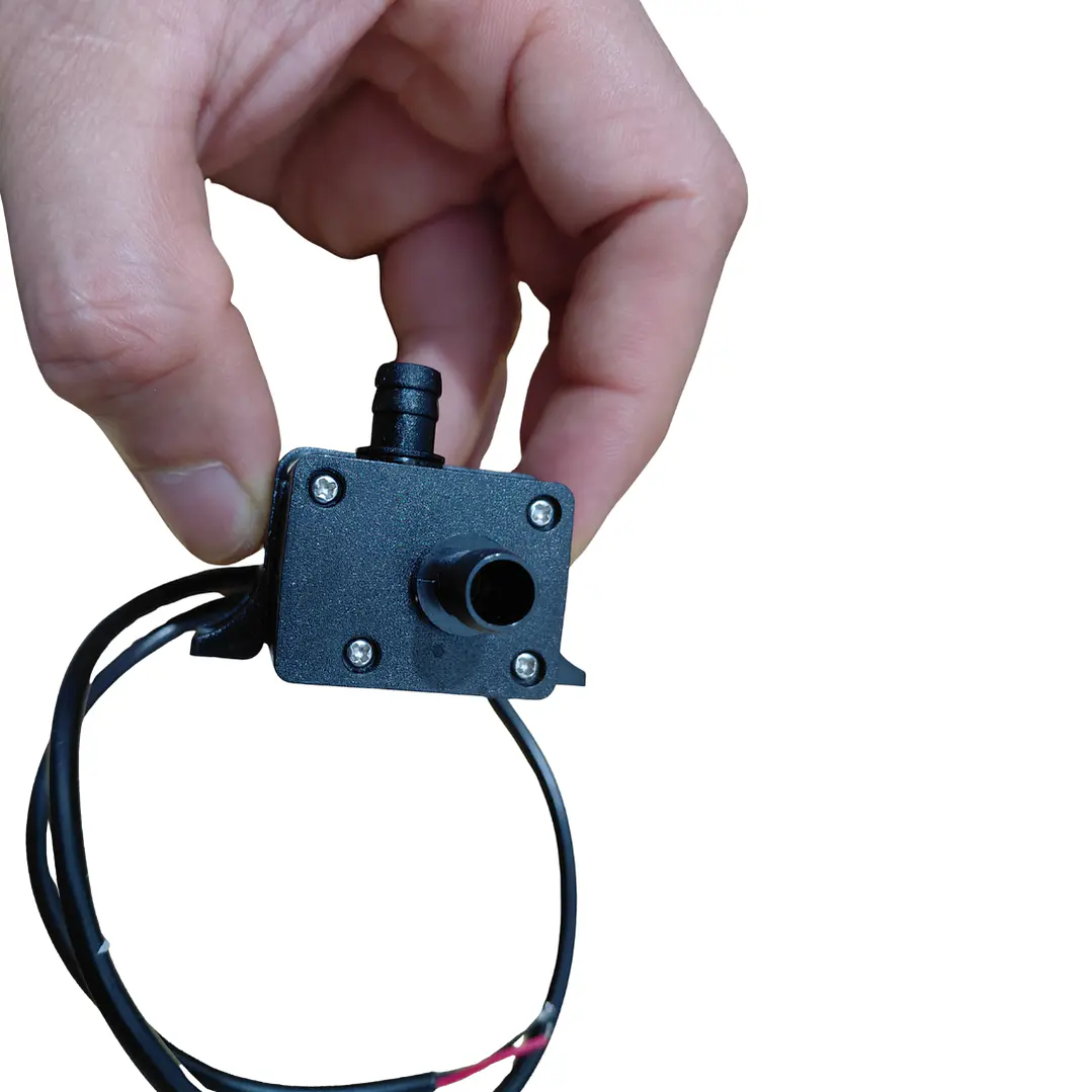 Bomba de Agua DC 12V 4.8W 240L/h Mini Bomba Sin Escobillas 7