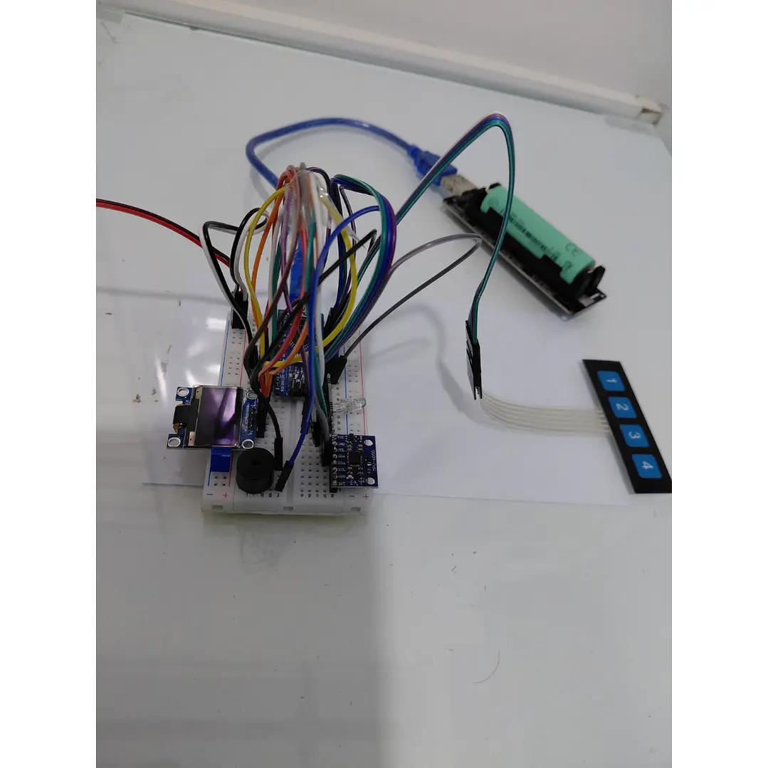 Prototipo Electrónica Ensamblado Alarma OLED Arduino 3