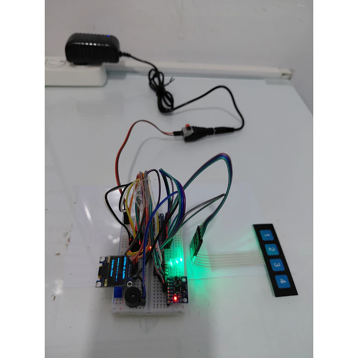 Prototipo Electrónica Ensamblado Alarma OLED Arduino 6