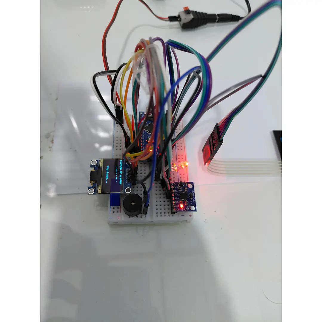 Prototipo Electrónica Ensamblado Alarma OLED Arduino 7