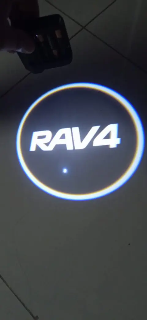 X2 luces LED cortesía puertas - RAV4 Bateria