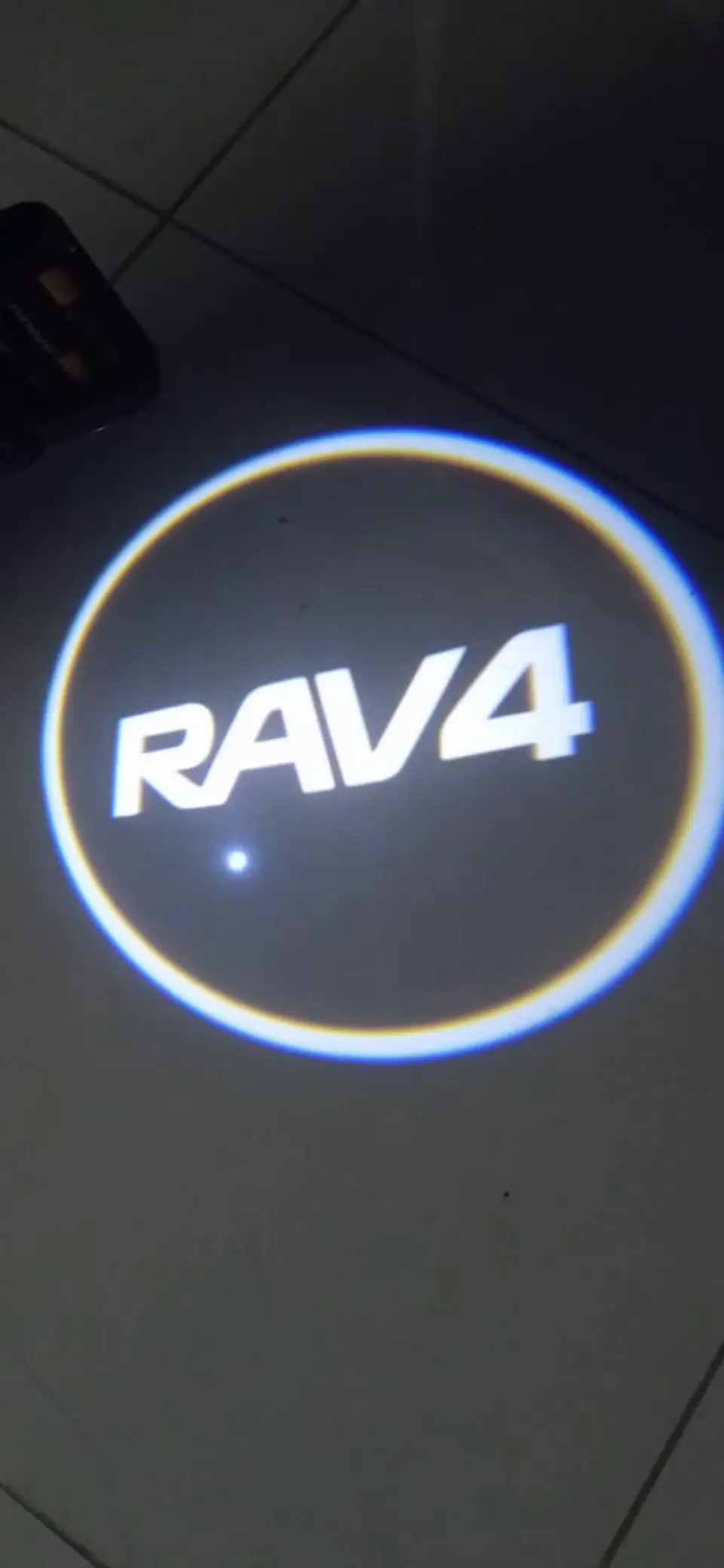 X2 luces LED cortesía puertas - RAV4 Bateria 3