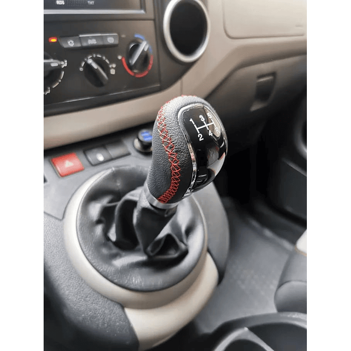 Pomo perilla palanca de cambios universal eco cuero negro con costuras Rojas  2