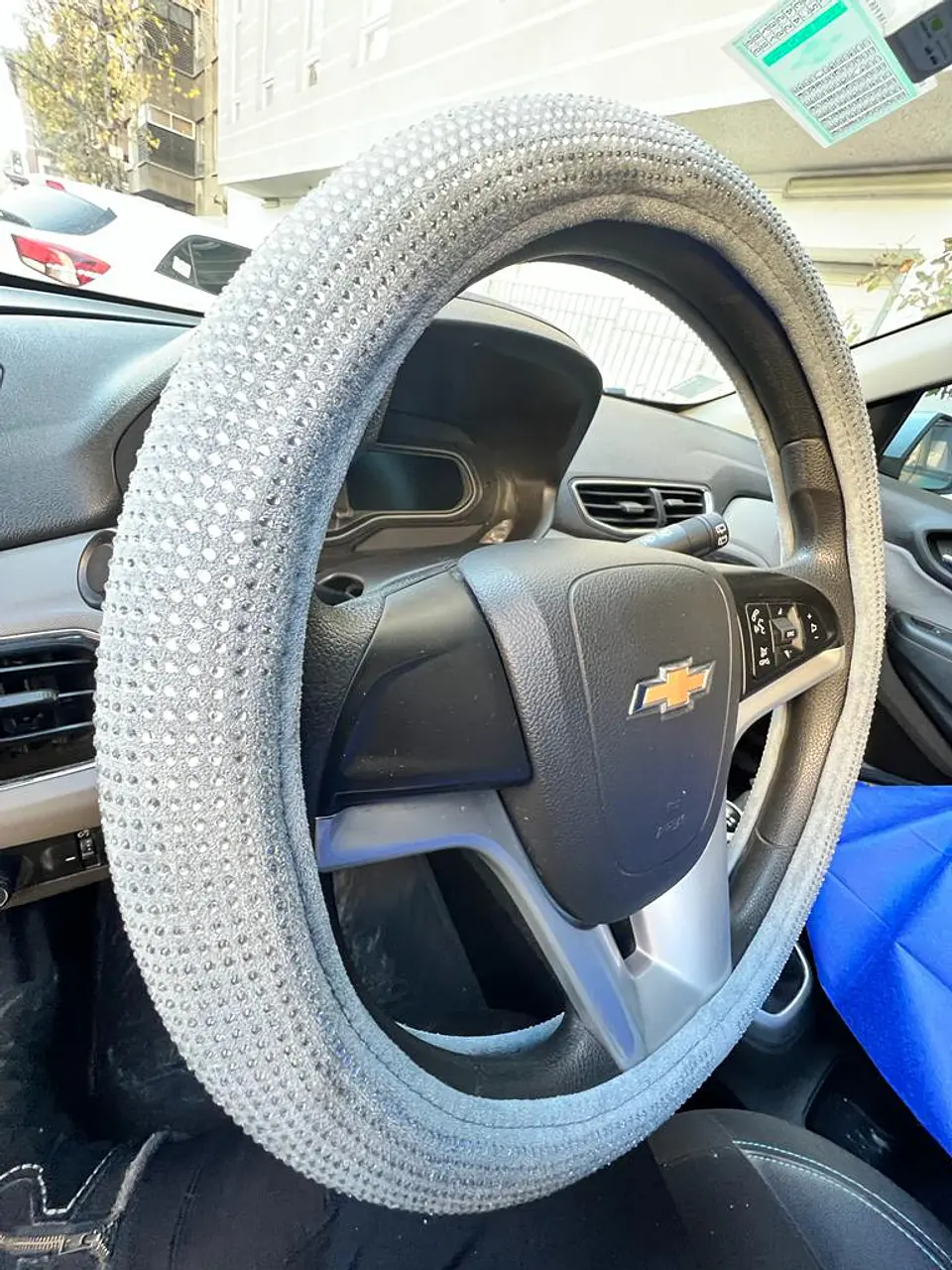 Forro cubre volante para damas, diseño - diamantes gris terciopelo 1