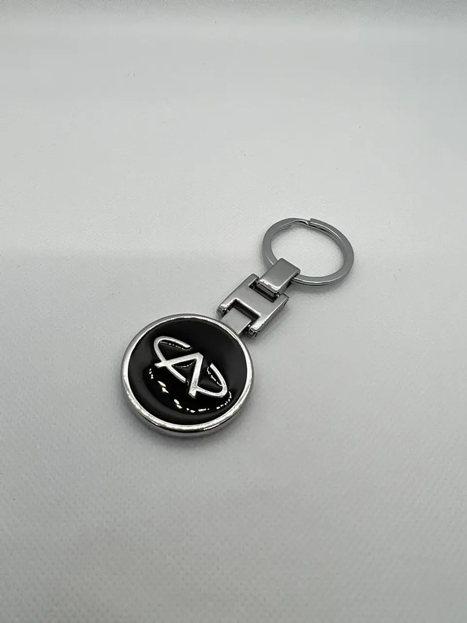 Llaveros de marcas de auto metal cromado con logo Chery 4