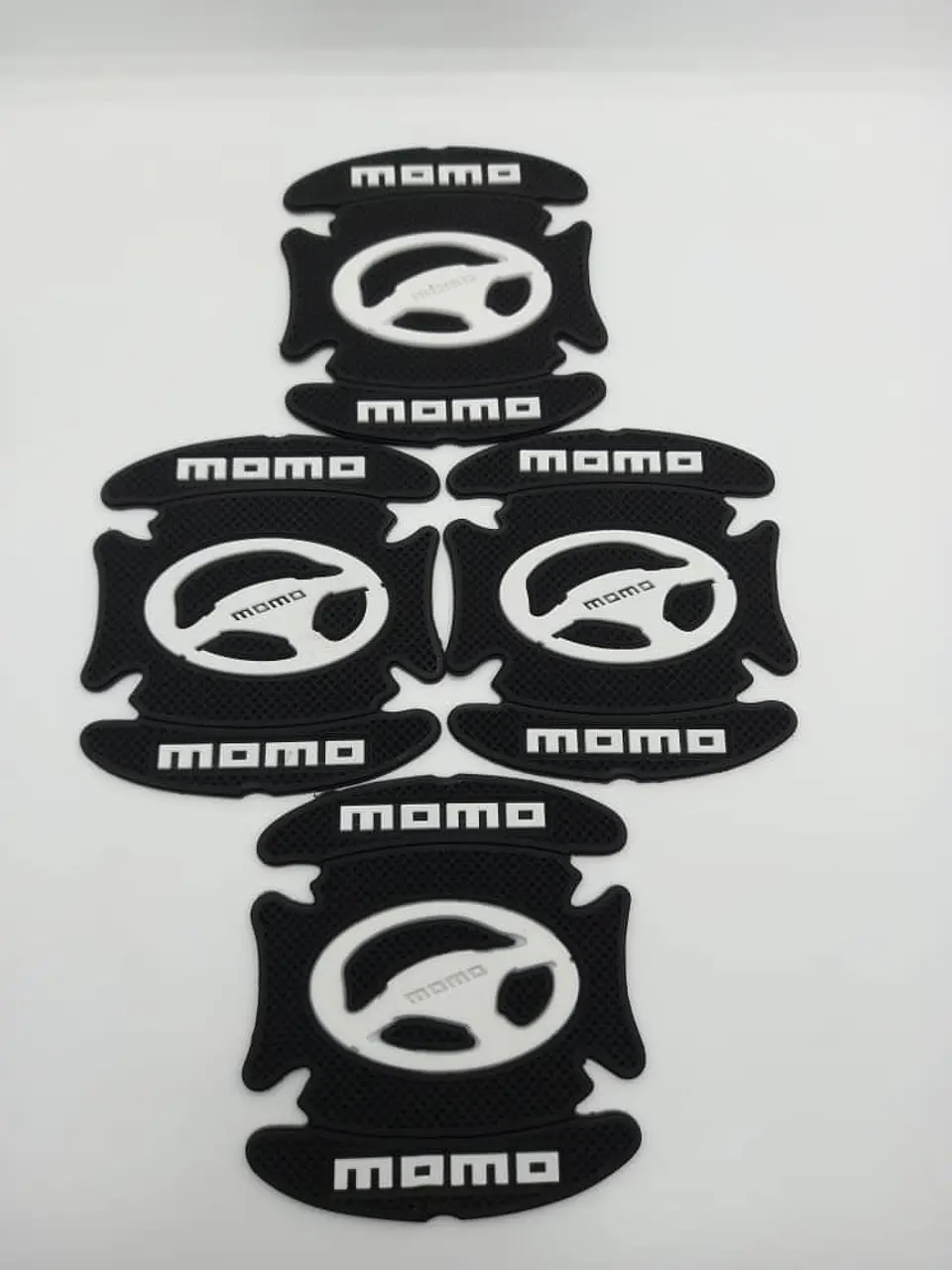 Set 4 piezas Antiarañazos para cuenco de manilla de autos MOMO 4