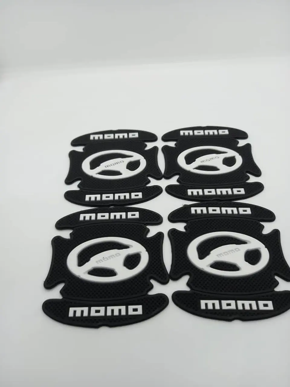 Set 4 piezas Antiarañazos para cuenco de manilla de autos MOMO 7