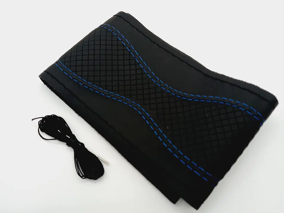 Forro volante cosido hilo Azul diseño cuadros 4