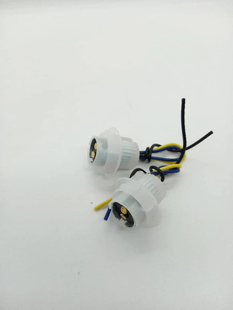 X2 socate para luz 2 contacto alta y baja universal