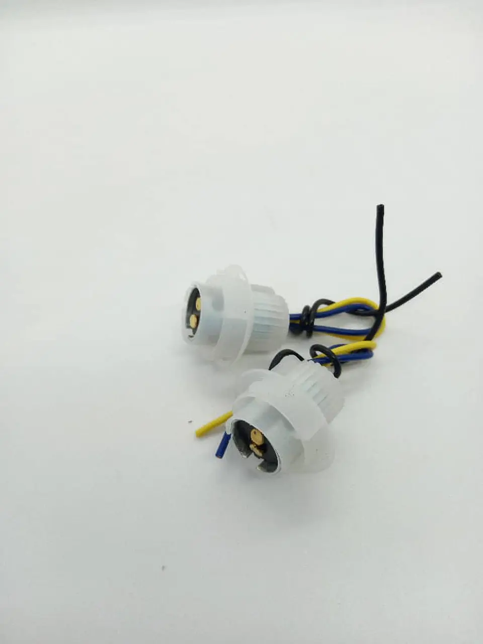 X2 socate para luz 2 contacto alta y baja universal 1