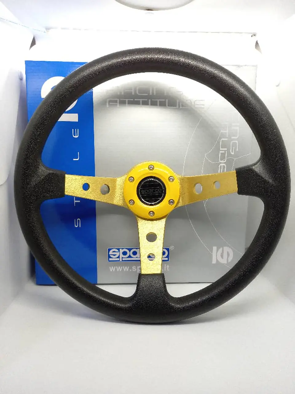 Volante deportivo universal Sparco con botón de bocina - dorado 2