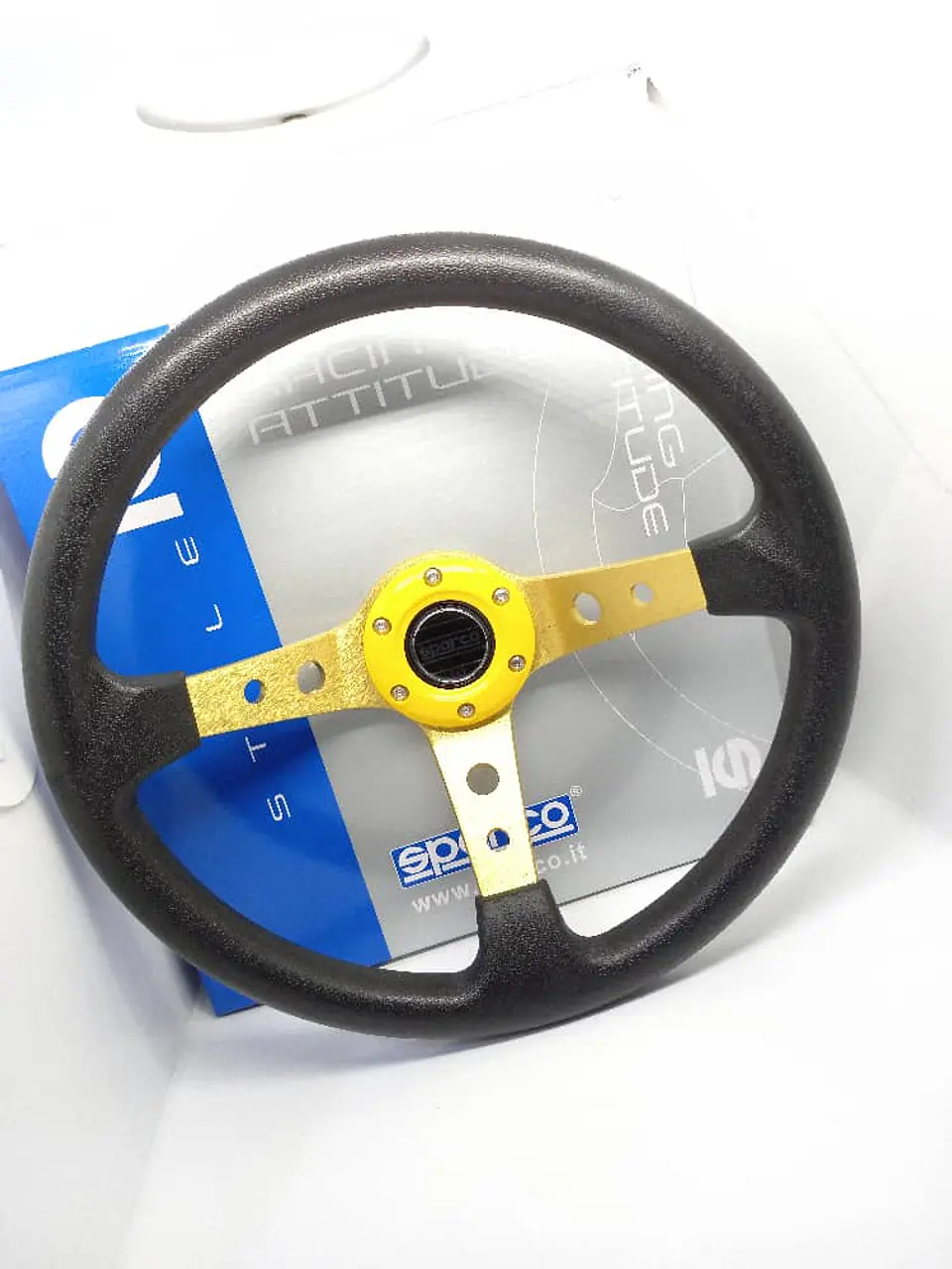 Volante deportivo universal Sparco con botón de bocina - dorado 4