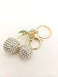 Llaveros de metal con imitación de diamantes diseño cerezas blancas - Miniatura 2