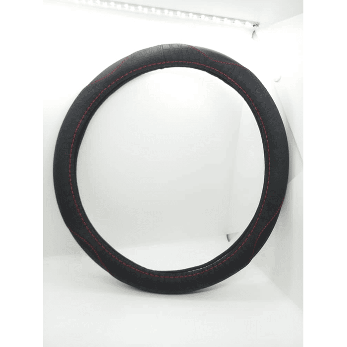 Forro cubre volante de autos de eco cuero de alta calidad negro con Hilo rojo con diseño  anti-resbalante universal medida 38cm 6
