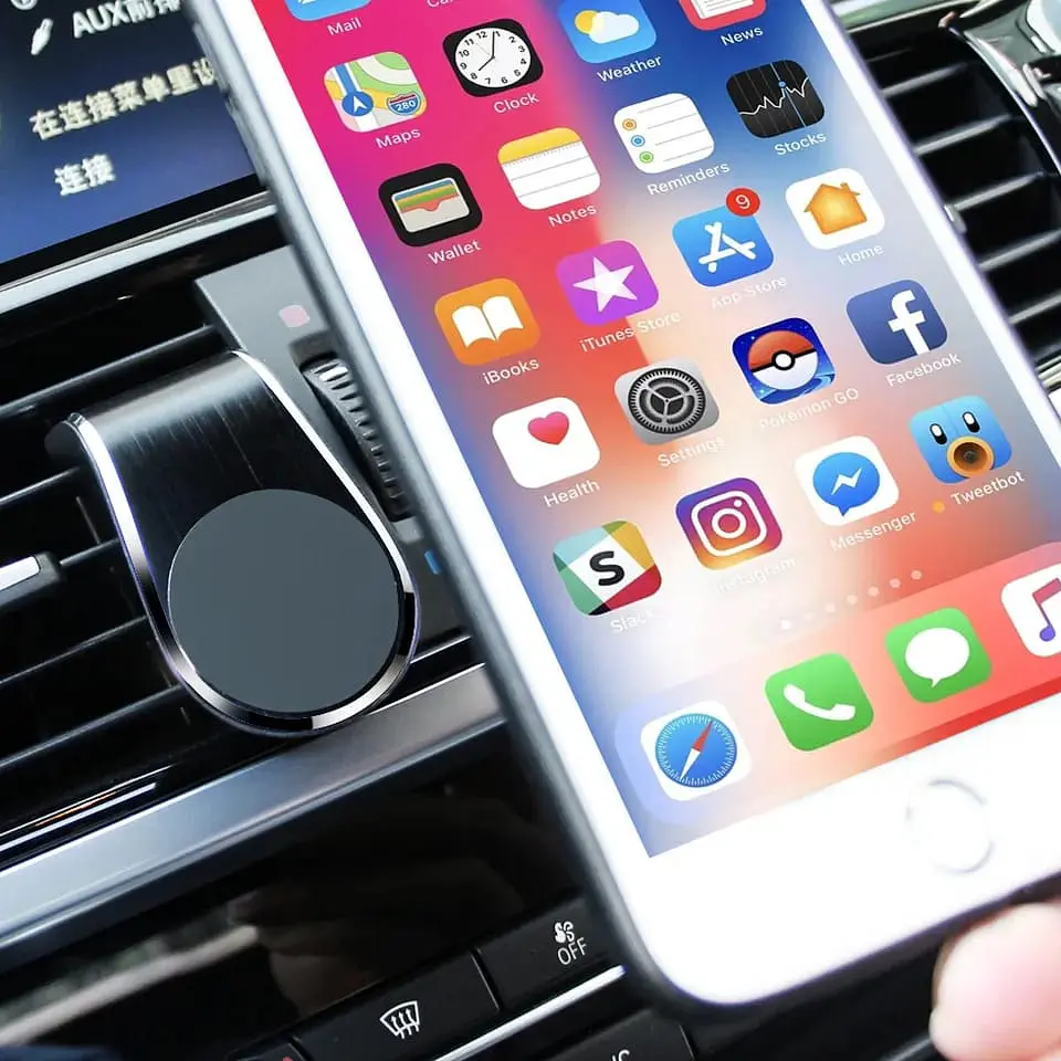 Soporte para Celular Smartphone Magnético con clip para rejilla de 9