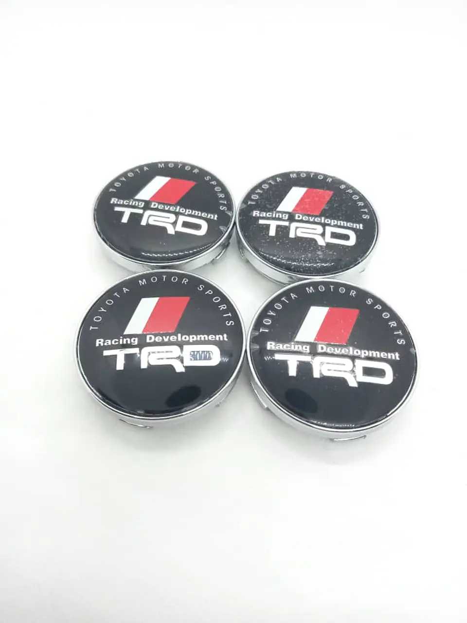 Set X4 Tapa centro de Llantas de autos universal marca TRD negra 3
