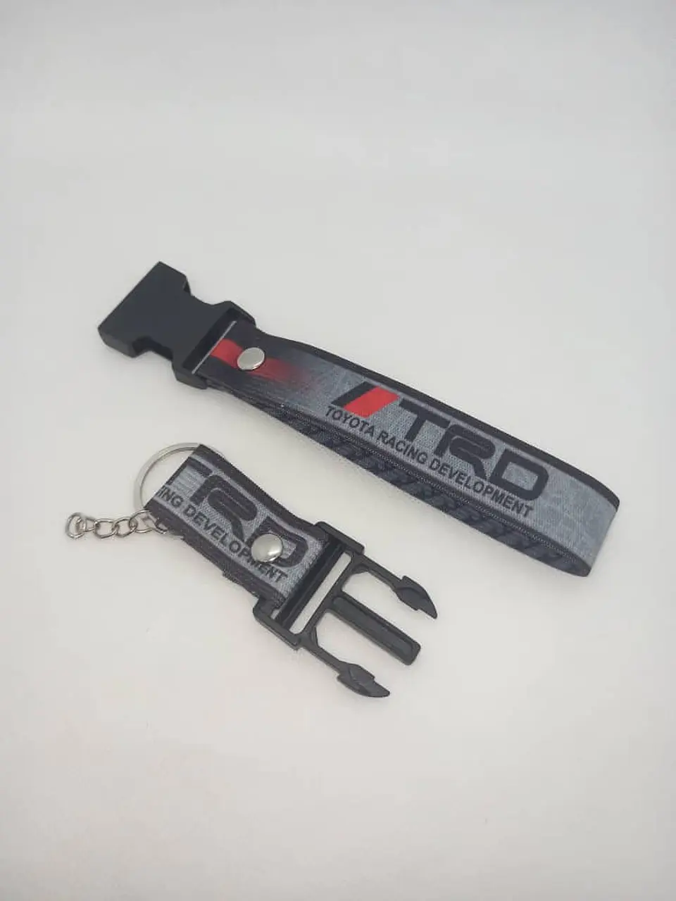 Llavero Lanyard elástico porta llaves y credencial - TRD 3