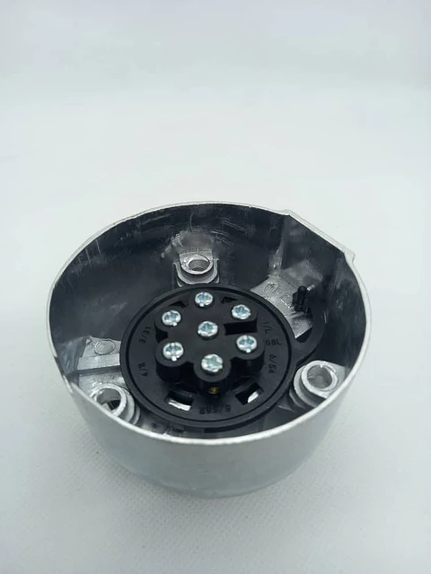 Enchufe hembra de aleación de aluminio para carro