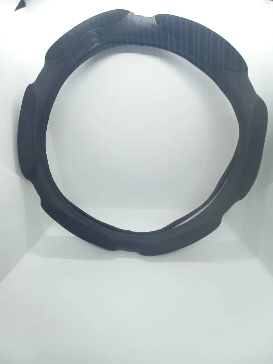 Funda cubre Volante de autos standard 38cm ergonómico con goma negro 9