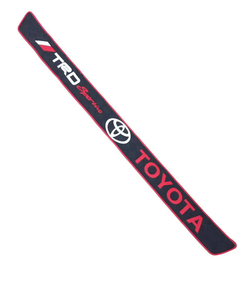Protector puerta trasera 90x7.4cm - TRD TOYOTA negro/rojo 2