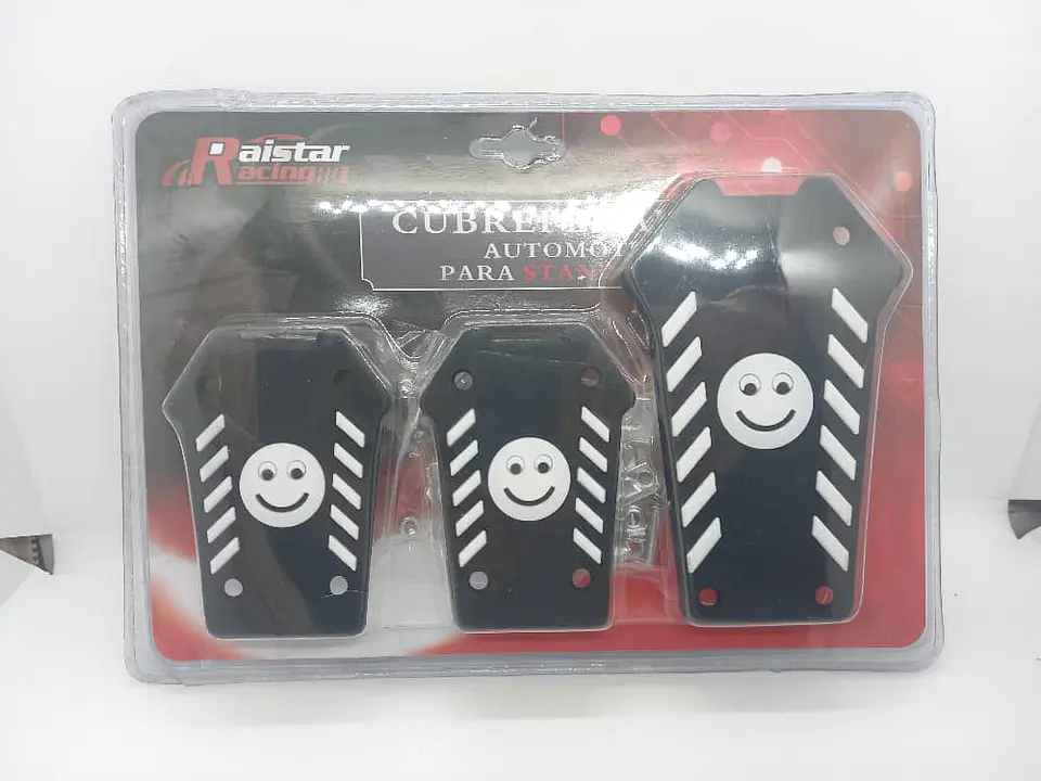 Set cubre pedales carita feliz, 3pzs - Negro/Blanco 4