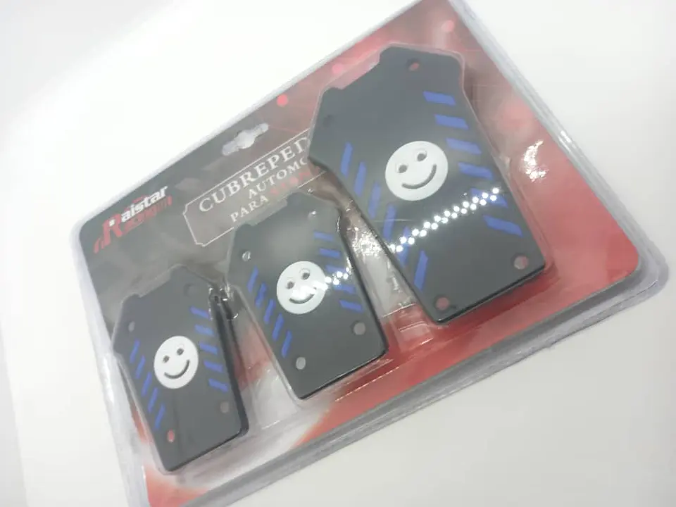 Set cubre pedales carita feliz, 3pzs - Negro/Azul 6