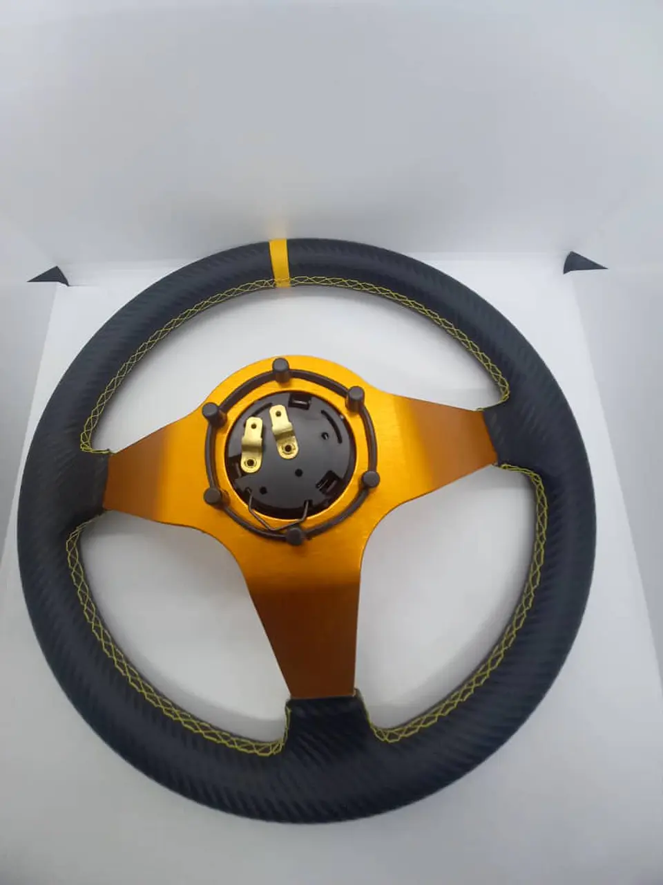 Volante deportivo universal Sparco 35cm liso - línea amarilla 11