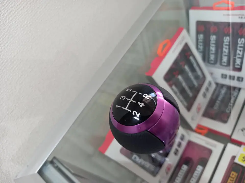 Pomo perilla de cambios universal, 5 vel., morado con negro 5