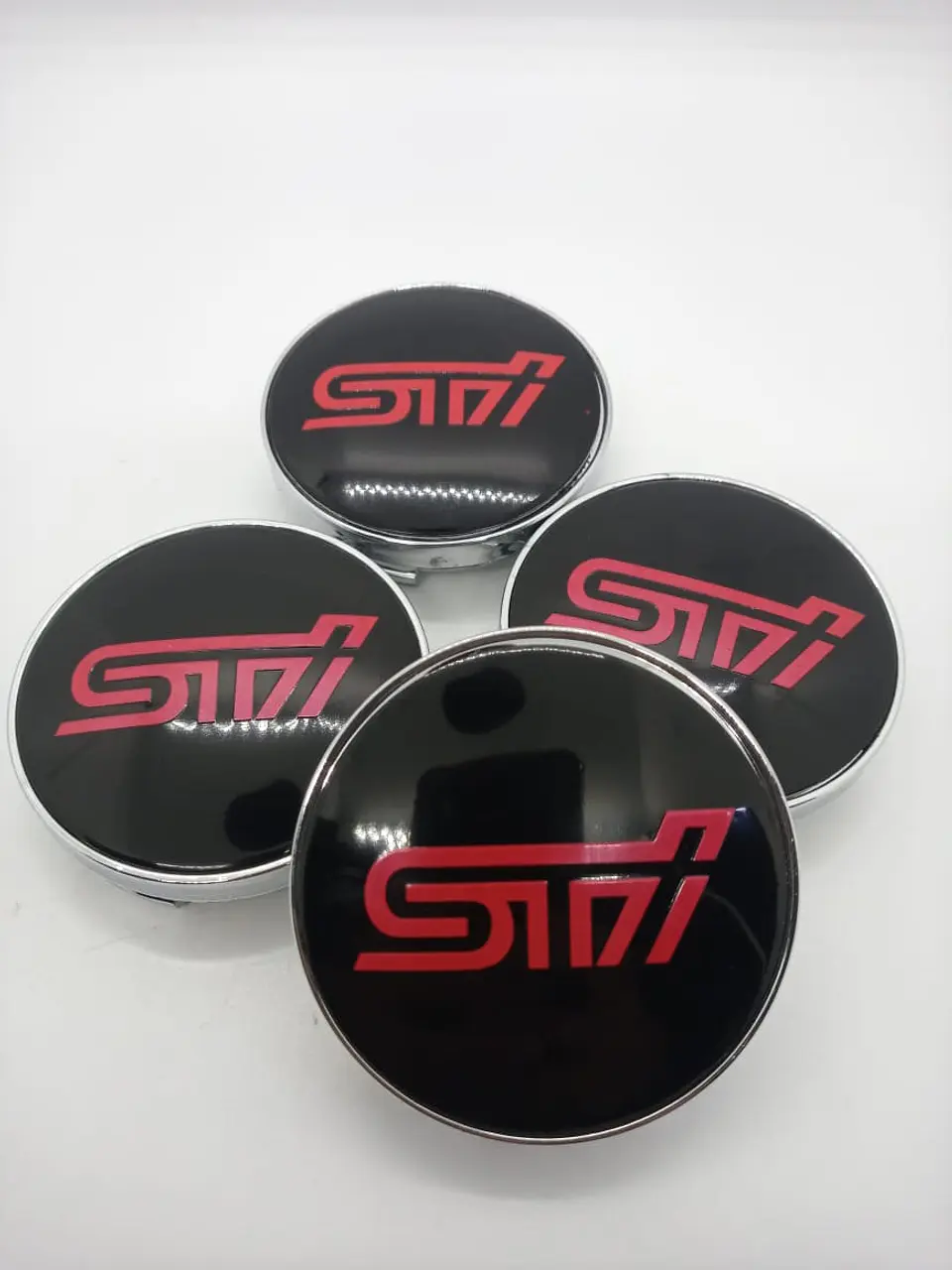 Set X4 Tapa centro de Llantas de autos universal STI NEGRO CON ROJO 9