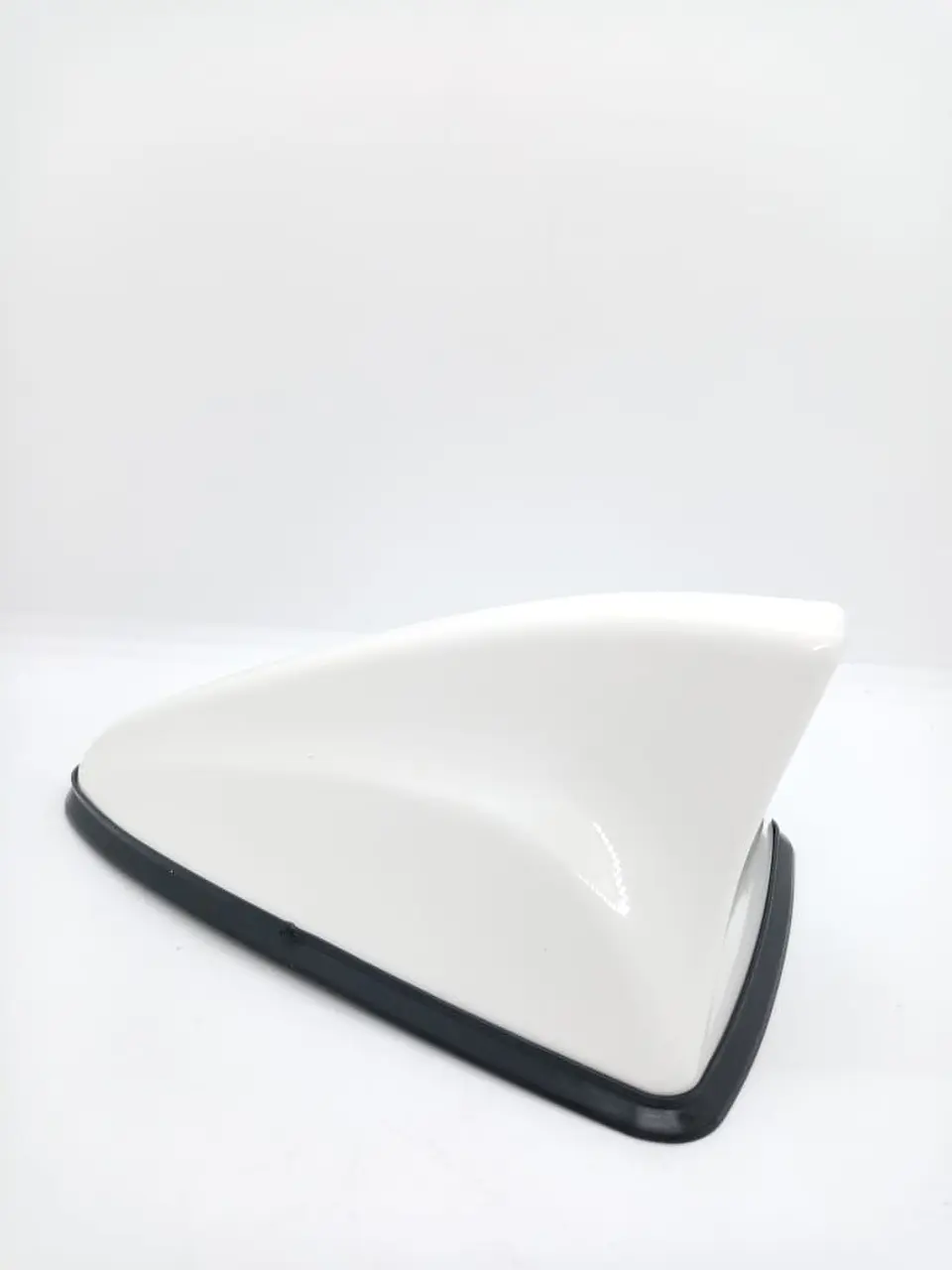 Antena aleta de tiburón Con Base Negra impermeable blanco 3