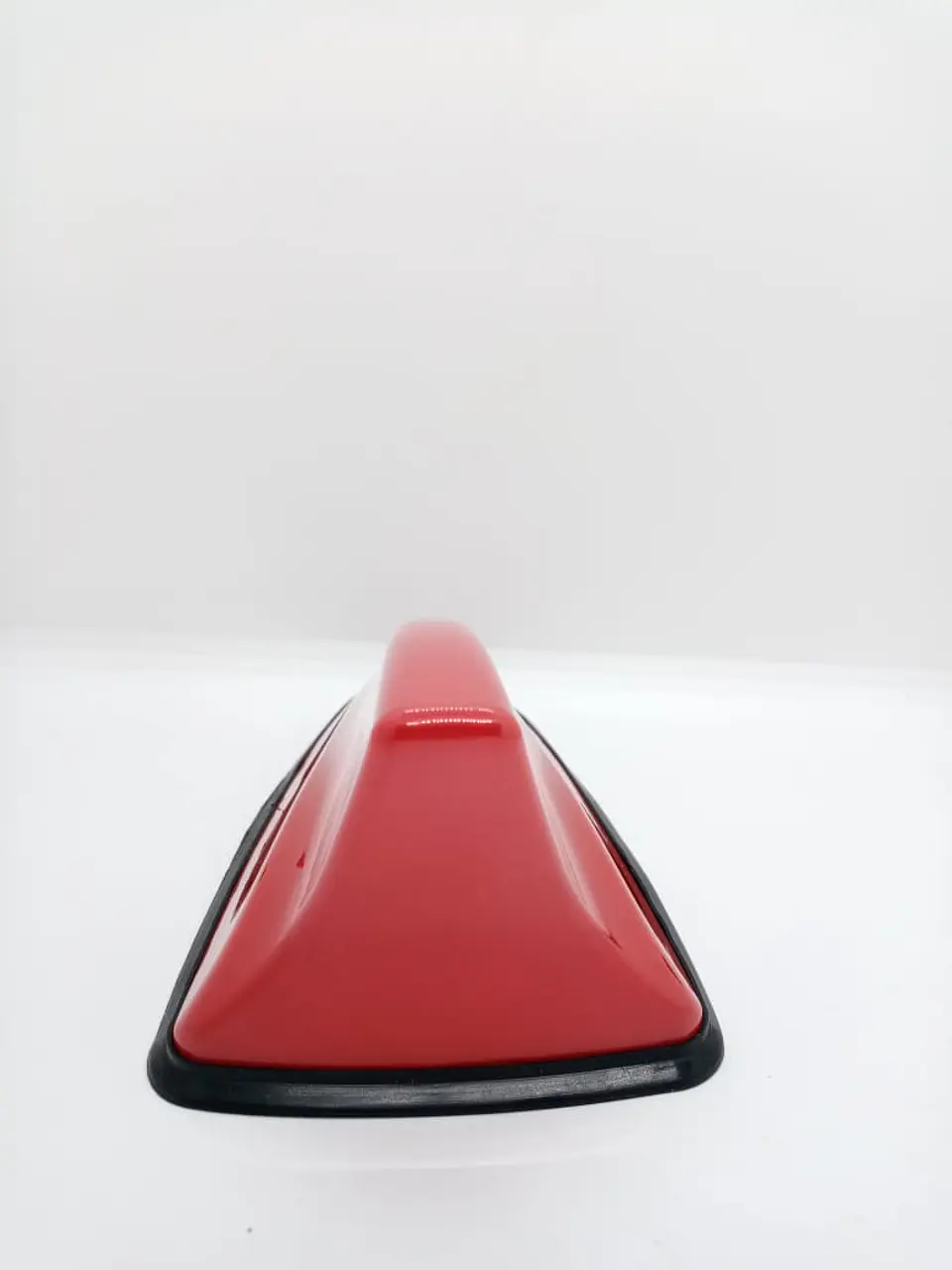 Antena aleta de tiburón Con Base NEGRA Impermeable ROJO 3