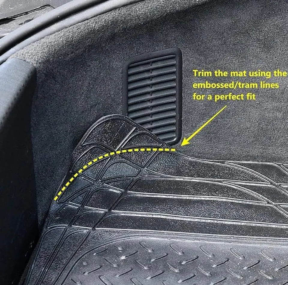Alfombra Cubre maletero de goma para autos y suv universal 8