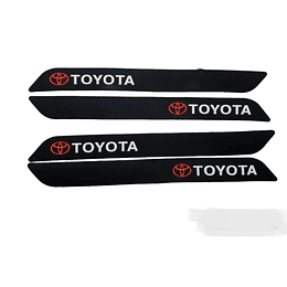 X4 topes antigolpes de goma para Bumper parachoques de autos camionetas o suv universal autoadhesivos Color negro carbono marca toyota medida 37.3 x 3.6cm 