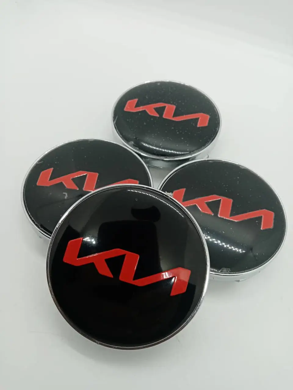 X4 Tapa centro llantas kia logo - Negra Roja 1
