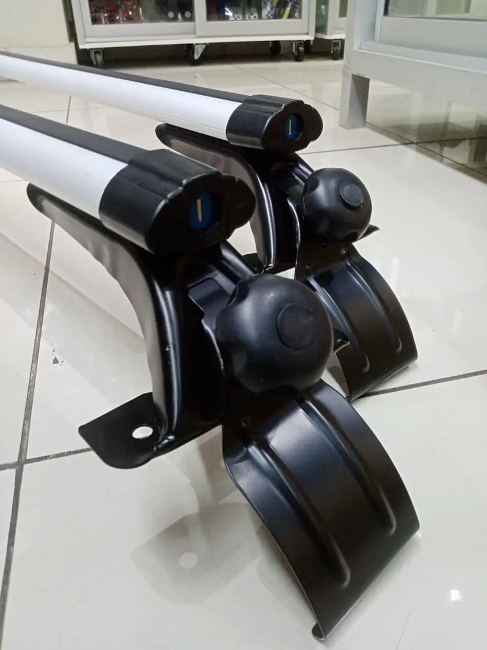 Barras Portaequipaje de aluminio para autos suv y Jeep 5