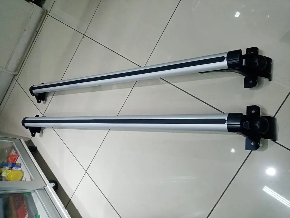 Barras Portaequipaje de aluminio para autos suv y Jeep 19