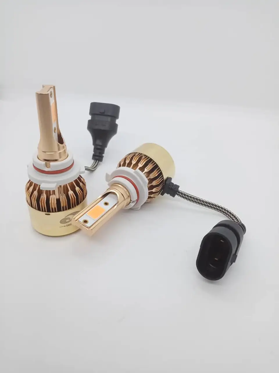 Par Ampolletas turboled 9005 9006 12.000Lm 100watts 12V color rosado 9