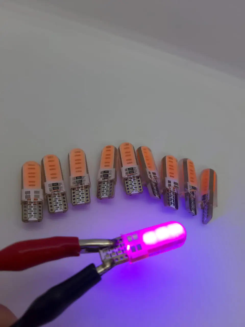 X10 ampolletas T10 W5W 12V silicona - Rosado 4