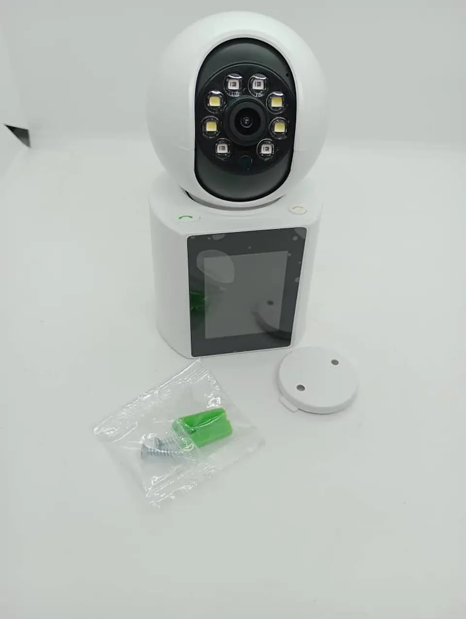 Camara de Seguridad wifi 360, con pantalla video llamadas 5