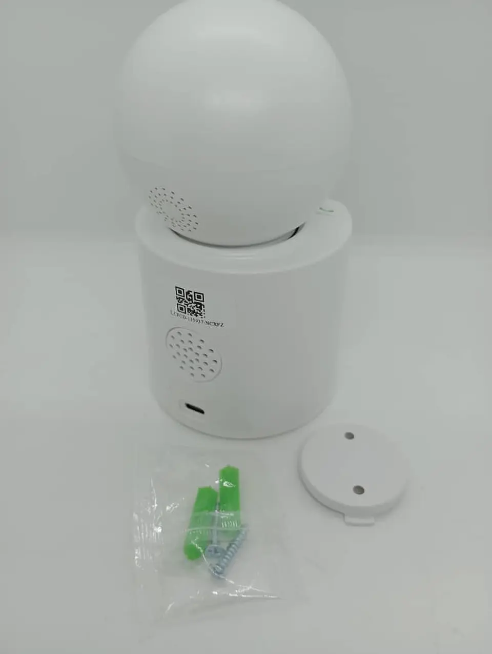 Camara de Seguridad wifi 360, con pantalla video llamadas 6