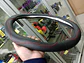 Forro cubre volante eco cuero negro, doble costura hilo rojo - thumbnail 2
