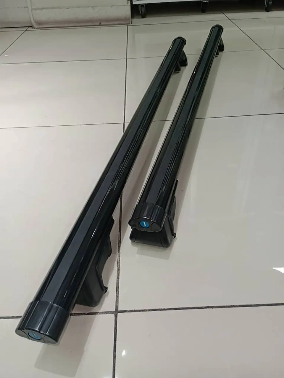 Barras porta equipaje de camioneta o SUV Jeep barra sobre barra 14