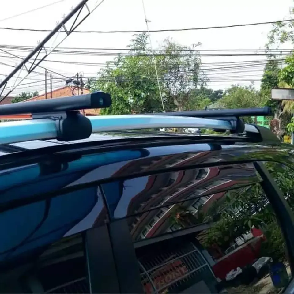 Barras porta equipaje de camioneta o SUV Jeep barra sobre barra 25
